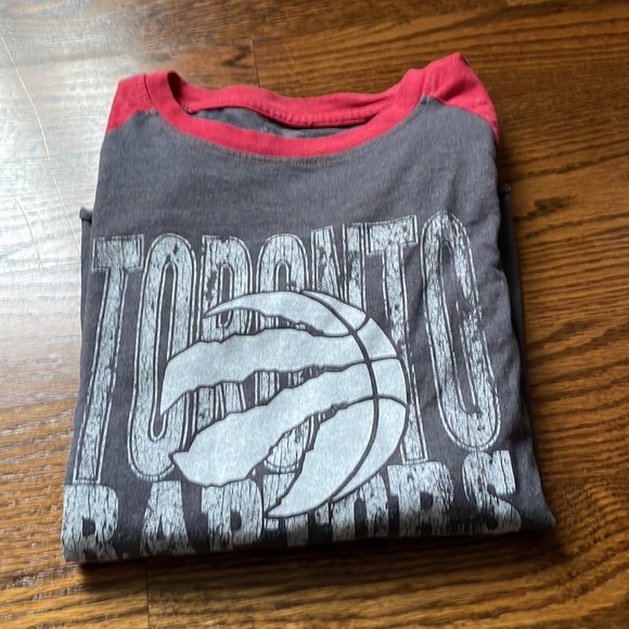Raptors NBA Raglan T - Picture 4 of 4
